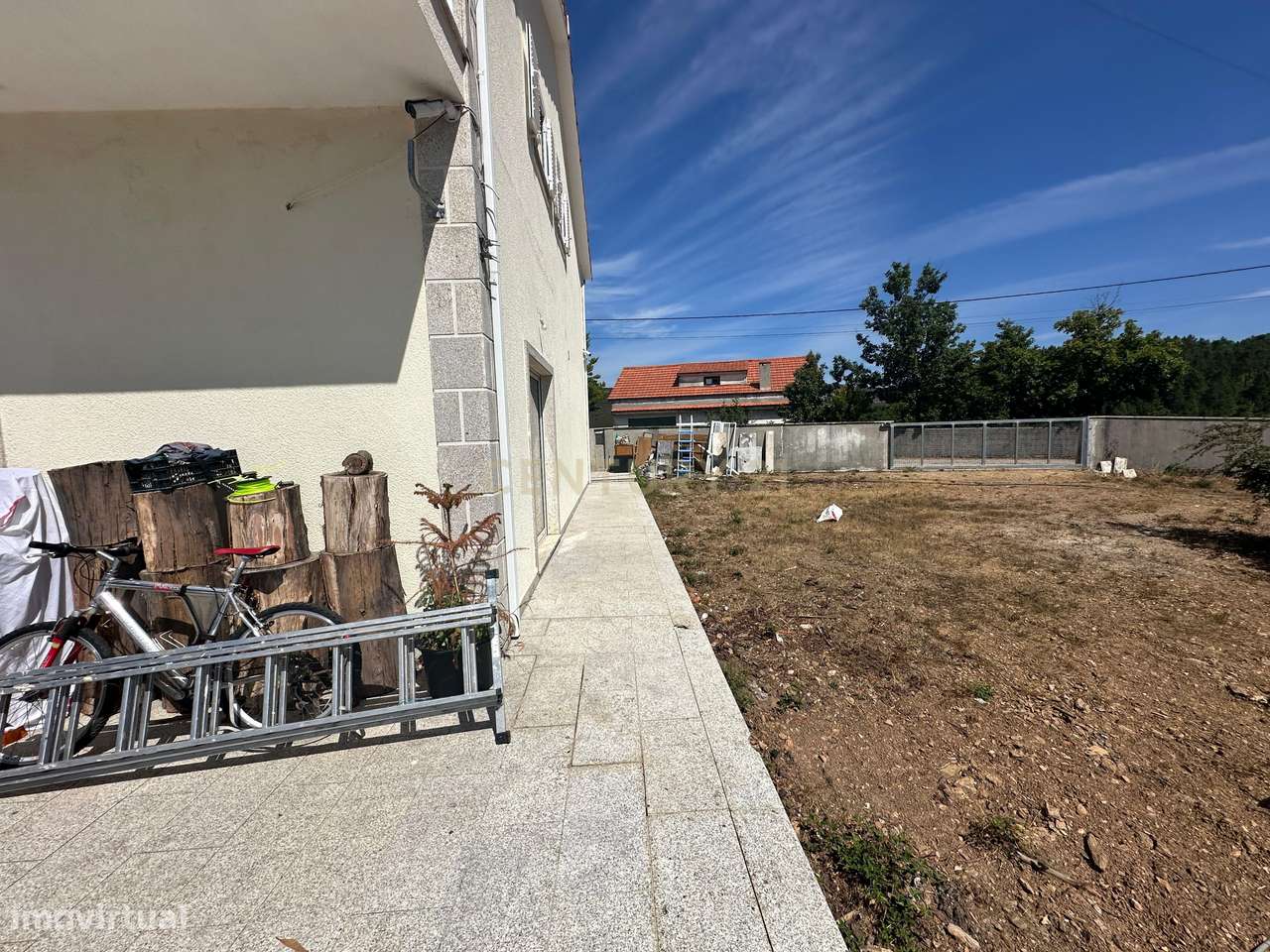 Moradia Exclusiva em "Ilha" Privativa na Albufeira de Venda Nova – Ger-29