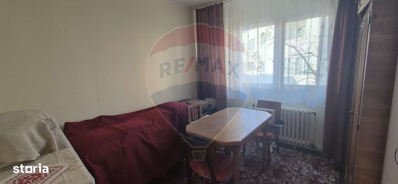 Apartament cu 3 camere de vânzare în Mănăștur-2