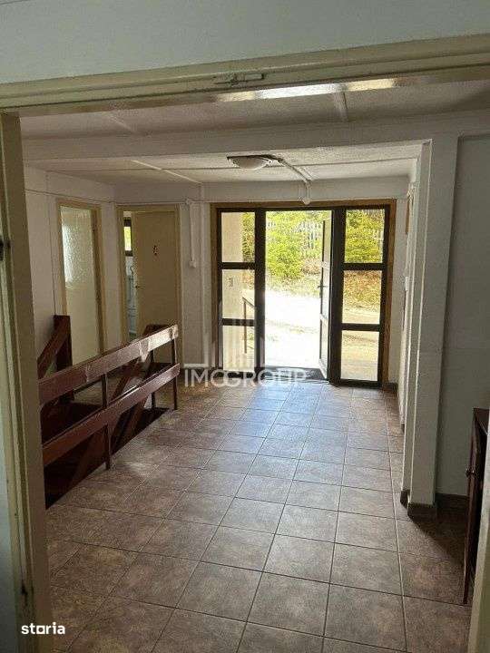 Hostel 10 camere | capacitate 33 persoane | sauna | ciubar | Muntele B - Imagine principală: 4/12