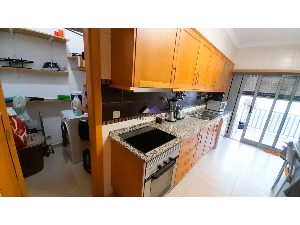 Apartamento T3 na Urbanização Rias Parque-13