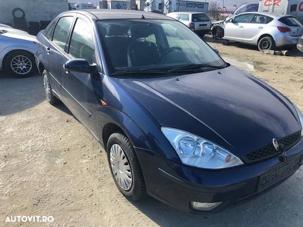 Dezmembrez Ford Focus 1,6 Benzina - 1