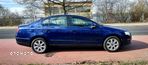 Volkswagen Passat 1.6 Comfortline - 3