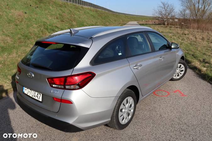 Hyundai I30 1.5 DPI Classic + - 12