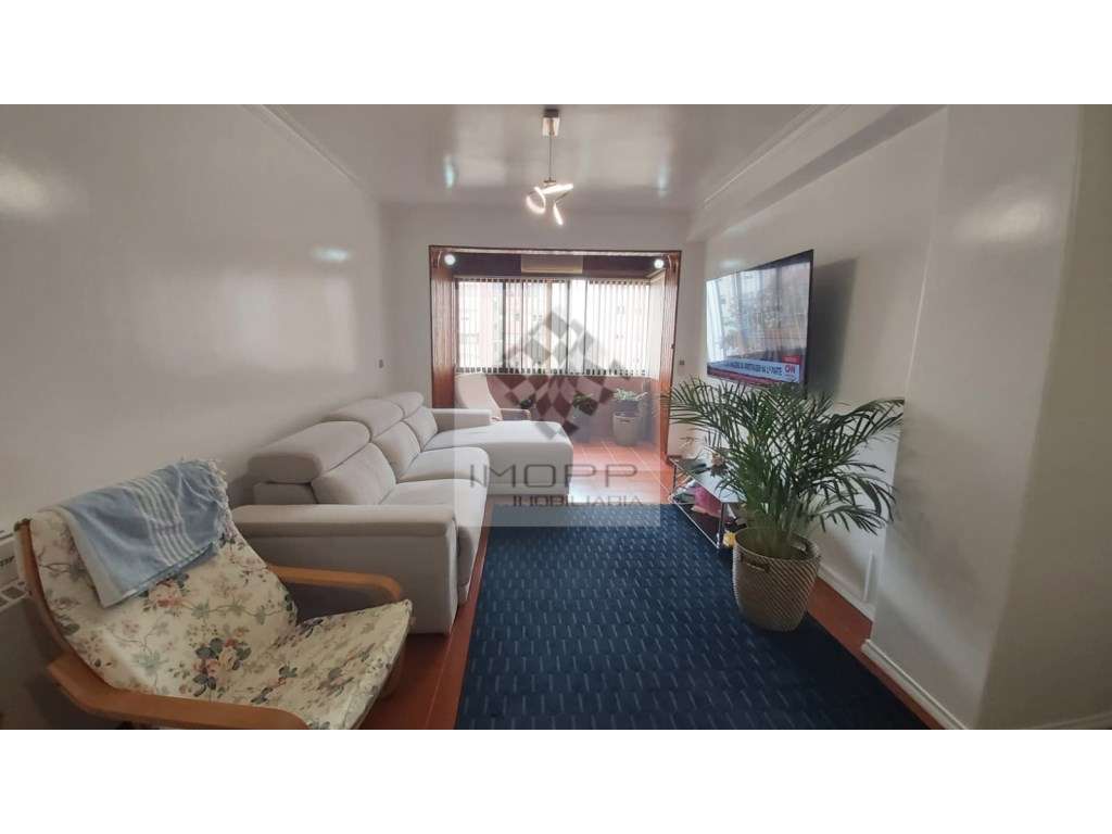 Fantástico Apartamento T2 em Matarraque - São Domingos de Rana-11