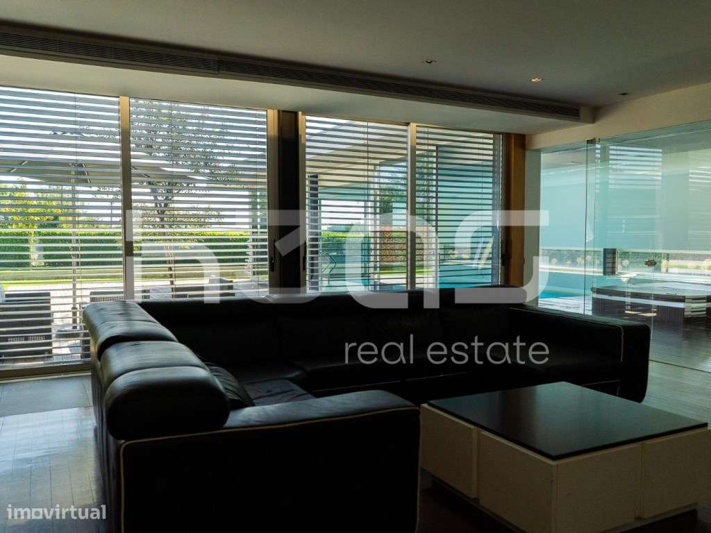 MORADIA T4 COM PISCINA INTERIOR - ONDE A NATUREZA MARCA PRESENÇA-9