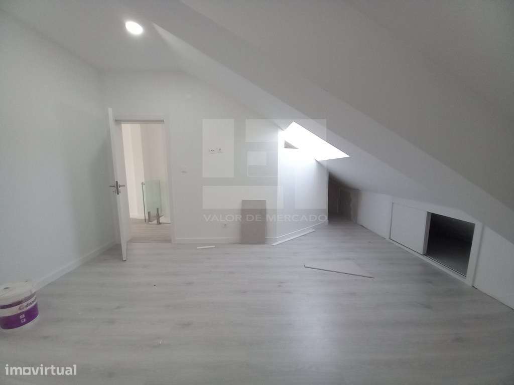 APARTAMENTO DUPLEX T3 - COSTA DA CAPARICA, 300 M DA PRAIA-25