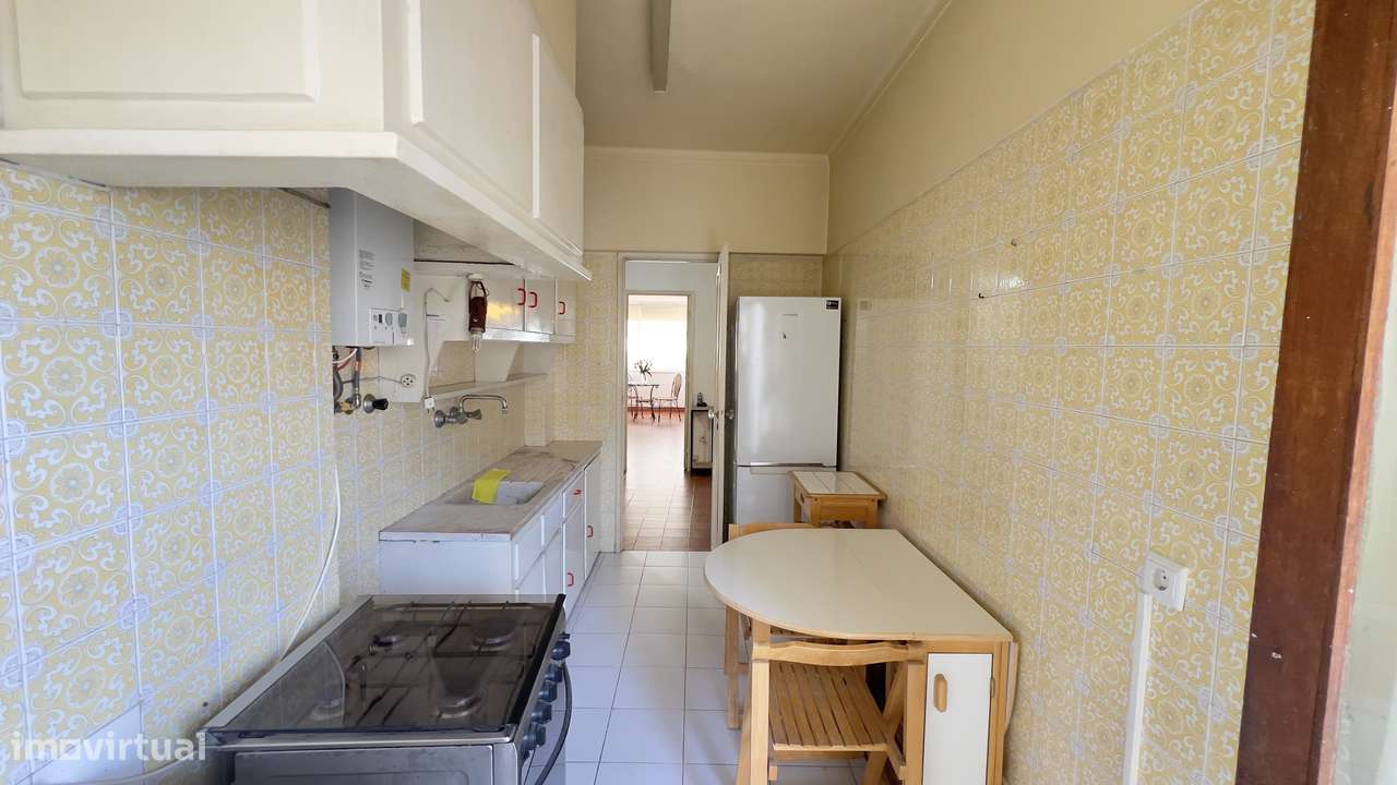 Apartamento T2 em Avenidas Novas com elevador-4