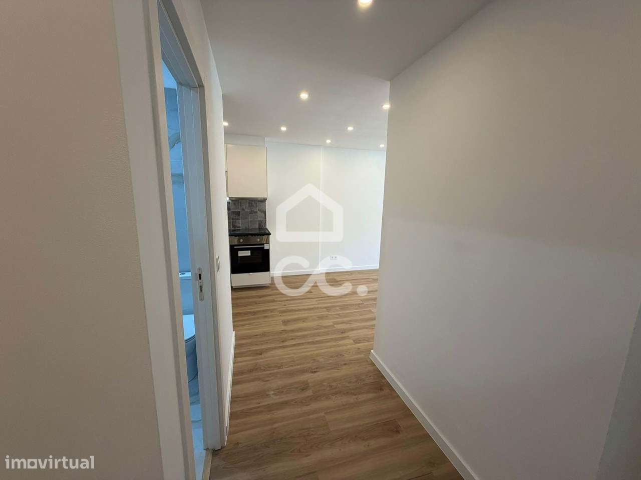 Apartamento T2 Renovado na Quinta do Mendes em Odivelas-9