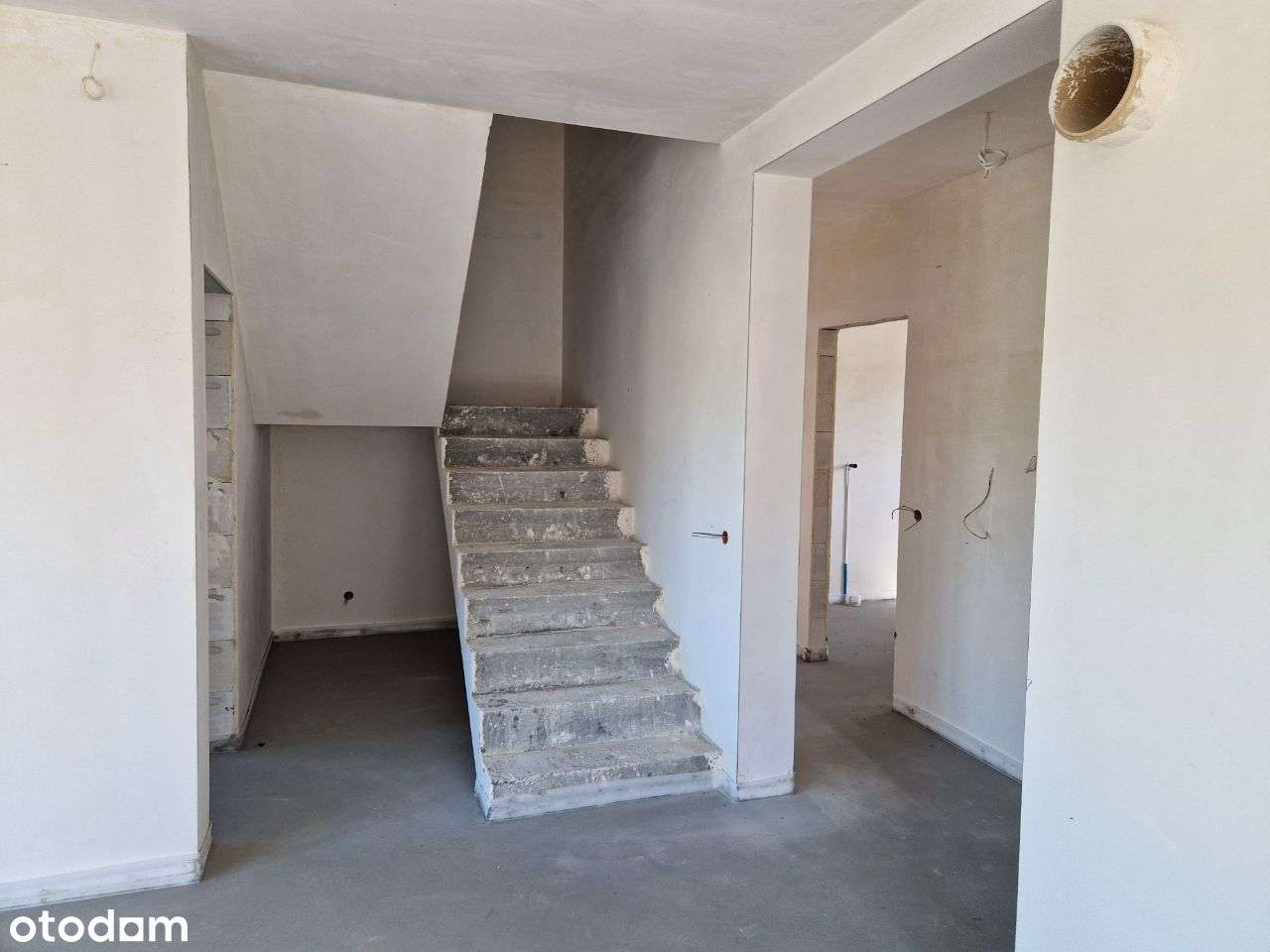 Okazja!!! Bezpośrednio, połowa bliźniaka z działką 750m2 - Pełny obrazek: 5/9