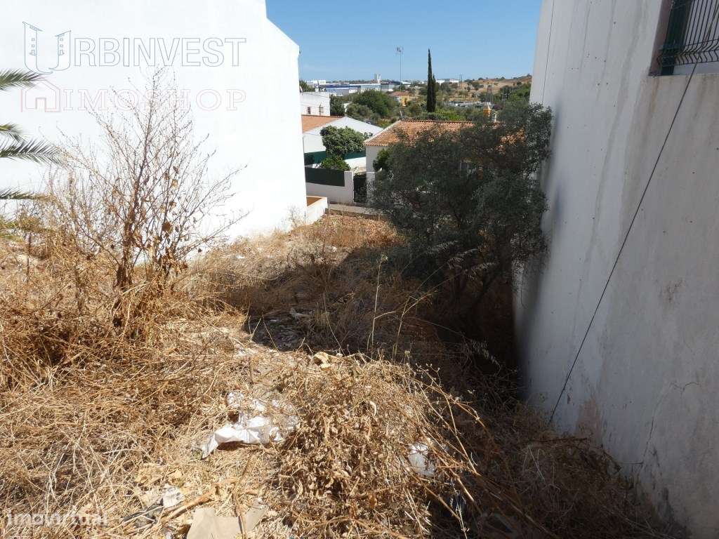 Lote urbano para a construção de uma casa na Quinta de S. Pedro - E... - Grande imagem: 4/10