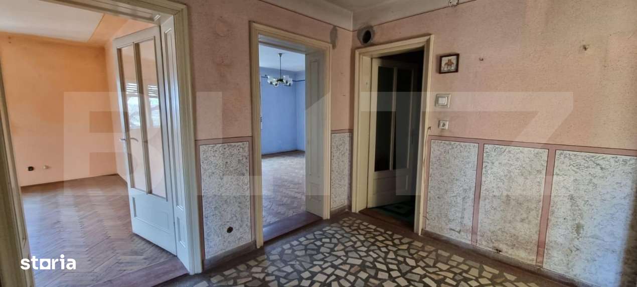 Casa P+2 cu 2 spatii comerciale la parter, in Sebes - Imagine principală: 3/8