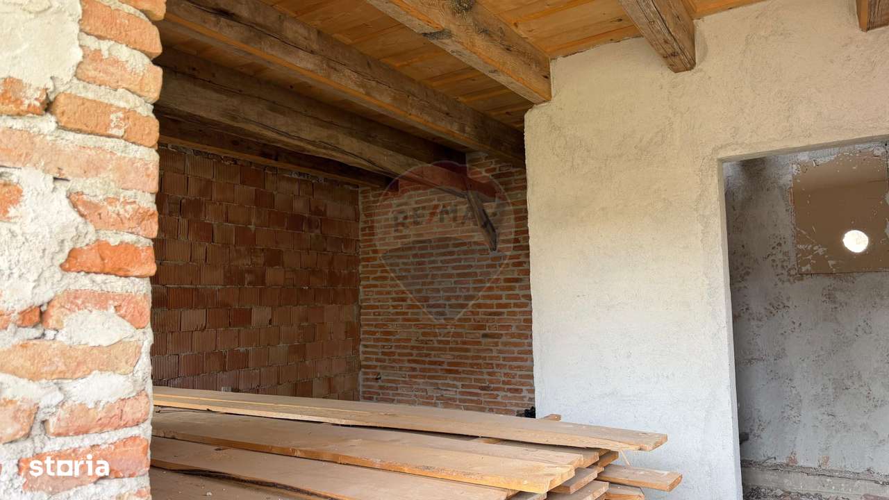 Casă autentică în Alma Vii – restaurare începută, potențial nelimitat-4