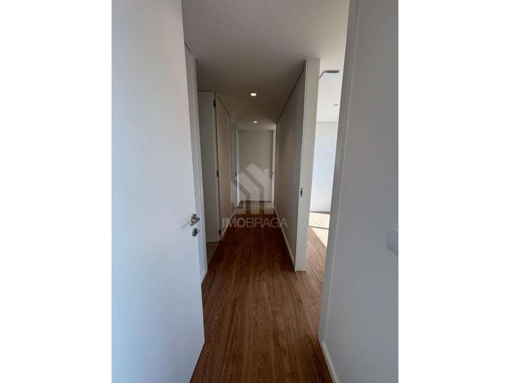 Venda Apartamento T3 Novo, em Ferreiros - Pronto a Habitar-23