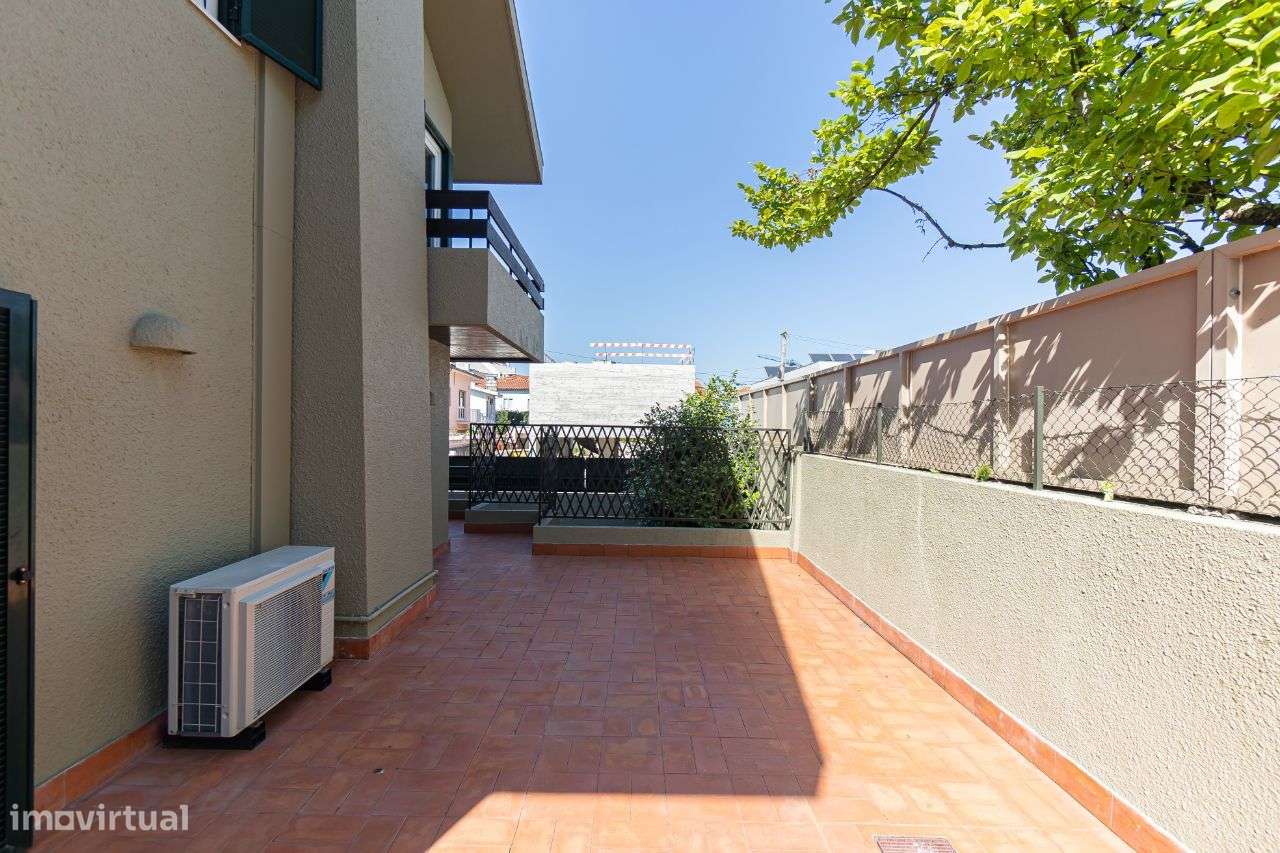 Moradia totalmente remodelada na melhor zona das Antas-48