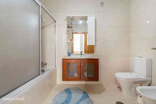 Espetacular Moradia em Banda T4 com jardim  em Sequeira - Braga-15