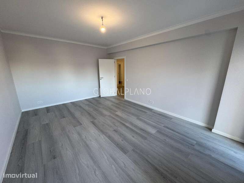 Apartamento T3 Avenida 25 de Abril-10