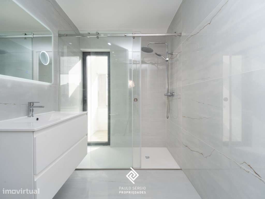 Apartamento T3 Duplex em Espinho-10