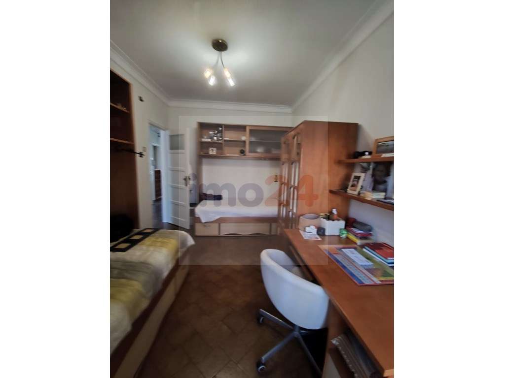 Apartamento T2 + 1 no Centro Queluz 4 Caminhos-9