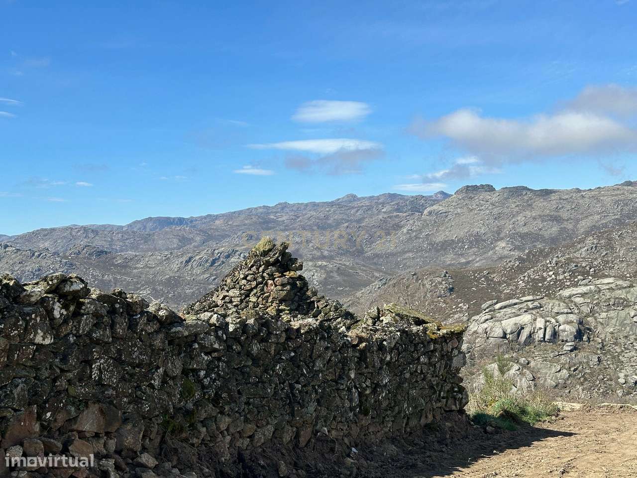 Terreno com Ruina em Pitão das Junias, zona do geres-36