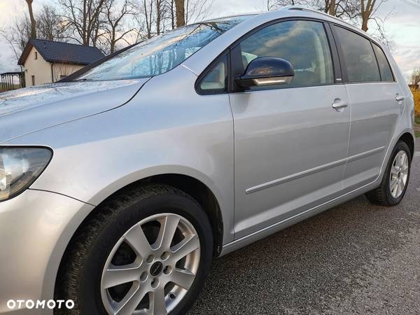 Volkswagen Golf Plus 2.0 TDI Highline - 13