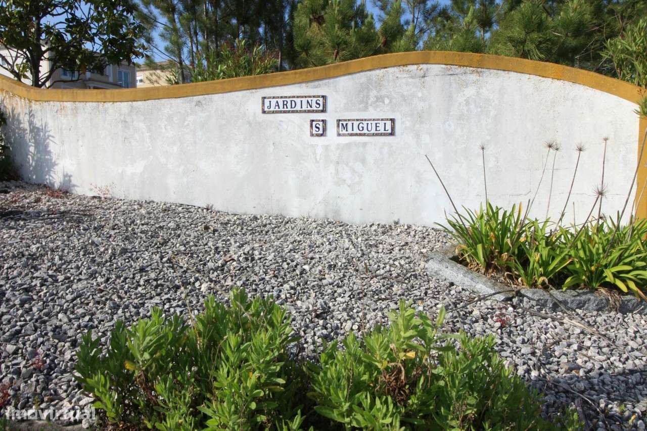 Terreno urbano a 5 minutos de Ourem - Grande imagem: 3/7