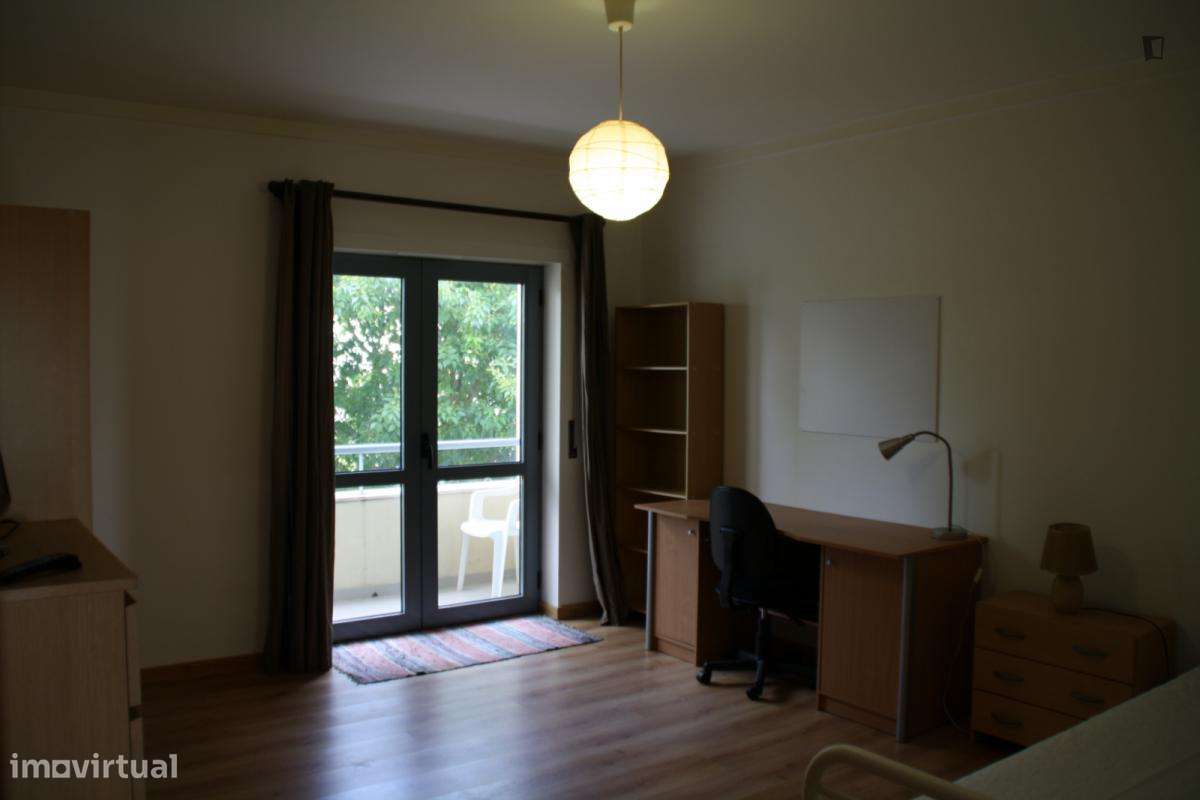 Quarto - localizado em Caparica Lisbon - Grande imagem: 3/6
