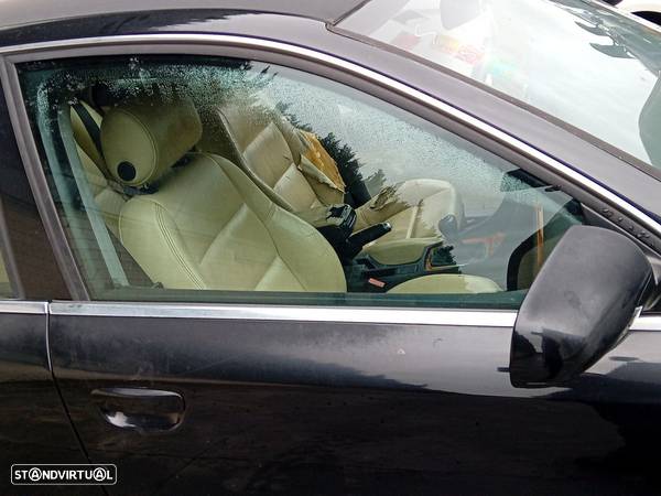 Vidro Porta Frente Direito Audi A4 (8E2, B6) - 1