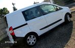 Ford Transit Courier - 11