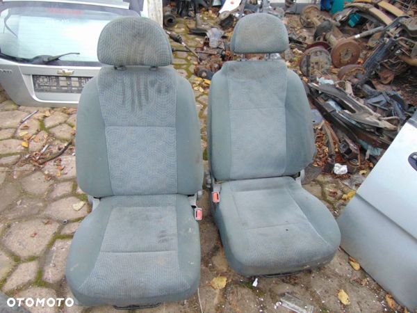 Fotele Chevrolet aveo 2004 rok cena za sztuke - 1