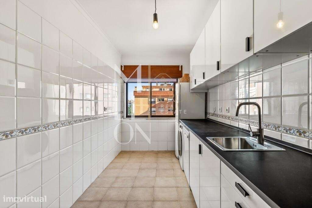 T2 com Varanda e Arrecadação zona do Oeiras Parque - Grande imagem: 3/23