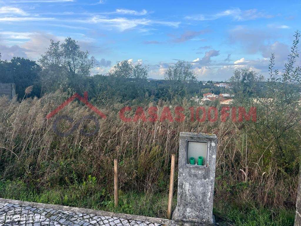 Lote de 482 m² para moradia em urbanização tranquila, Leiria - Grande imagem: 4/5