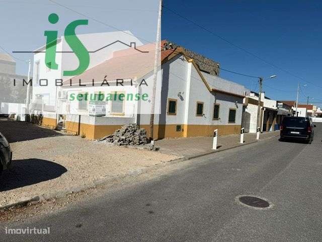 MORADIA T4 NO CENTRO DA COMPORTA ( A  POUCOS PASSOS DO HOTEL E DAS PRA-19