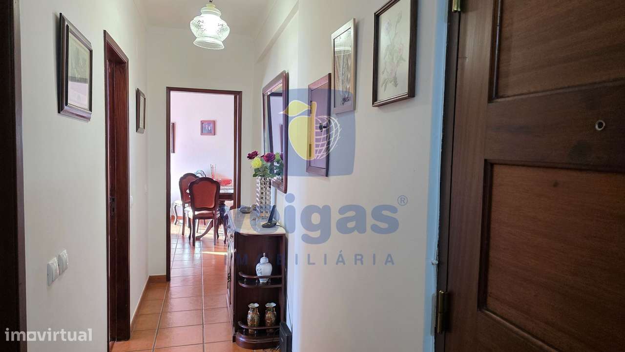 Apartamento T2 no Bairro Azul, no Centro de Caldas da Rainha, com 124-1
