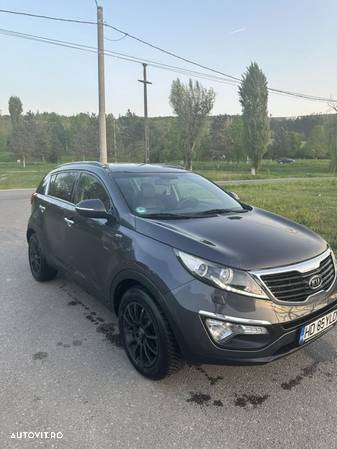 Kia Sportage 2.0 CRDI 4WD Automatik Vision - 3