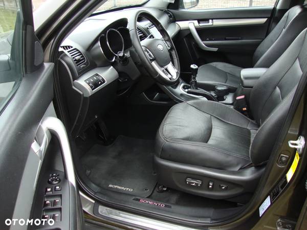 Kia Sorento 2.0 CRDI M - 16