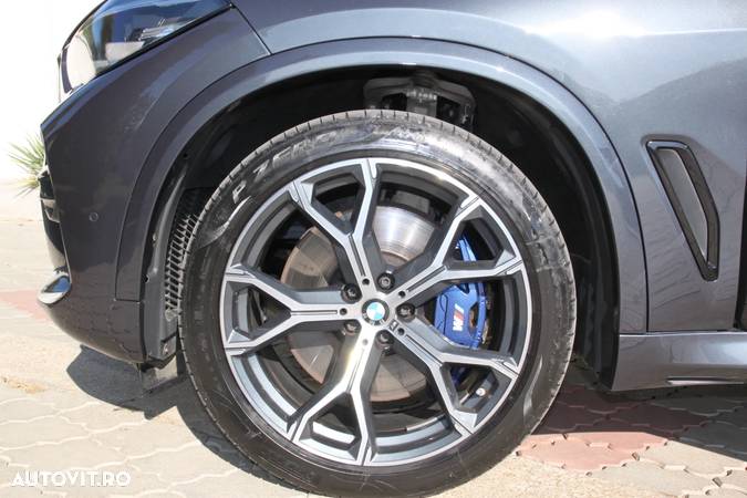 BMW X5 xDrive30d - 33