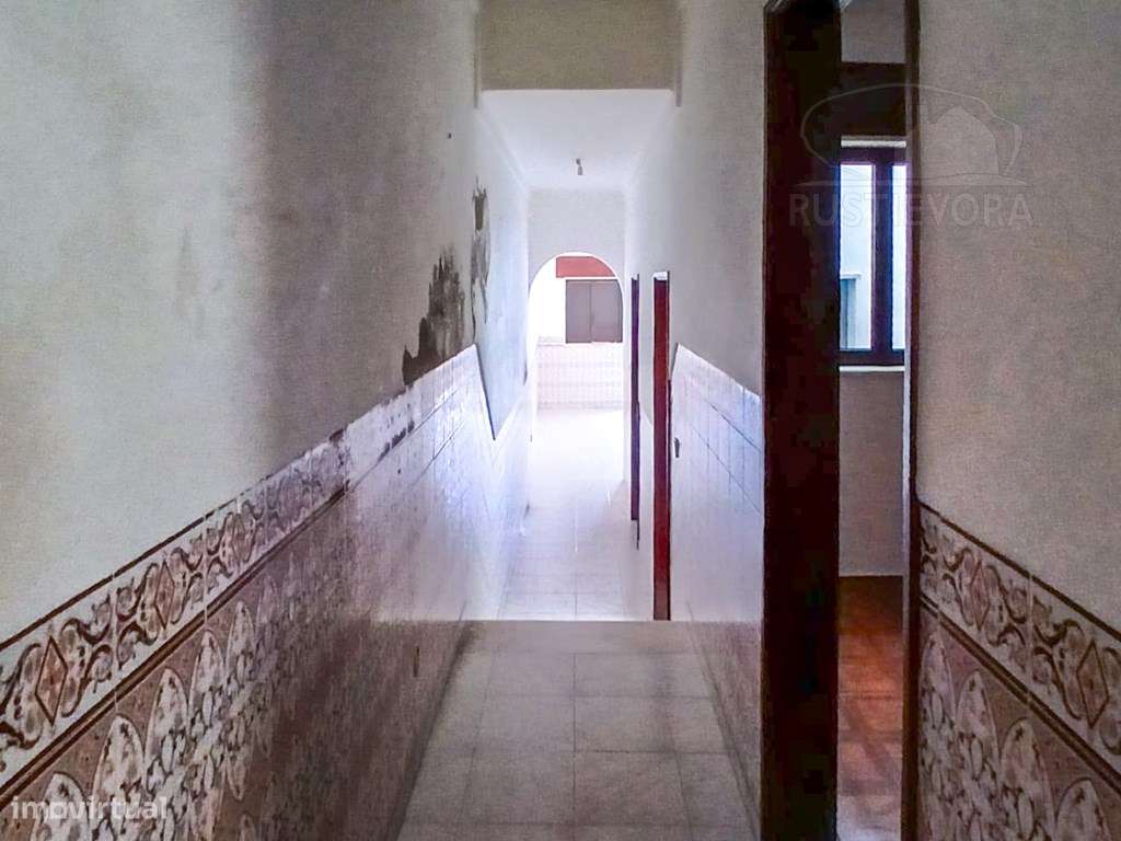 Moradia unifamiliar T2 de rés-do-chão - Grande imagem: 2/14