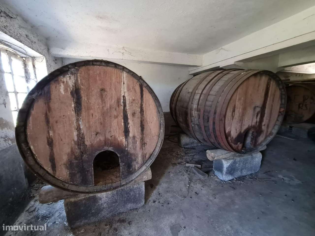 Moradia  com Terreno Urbano e Rústico  | 3.147 m2 |  Vimieiro, Santa C-23