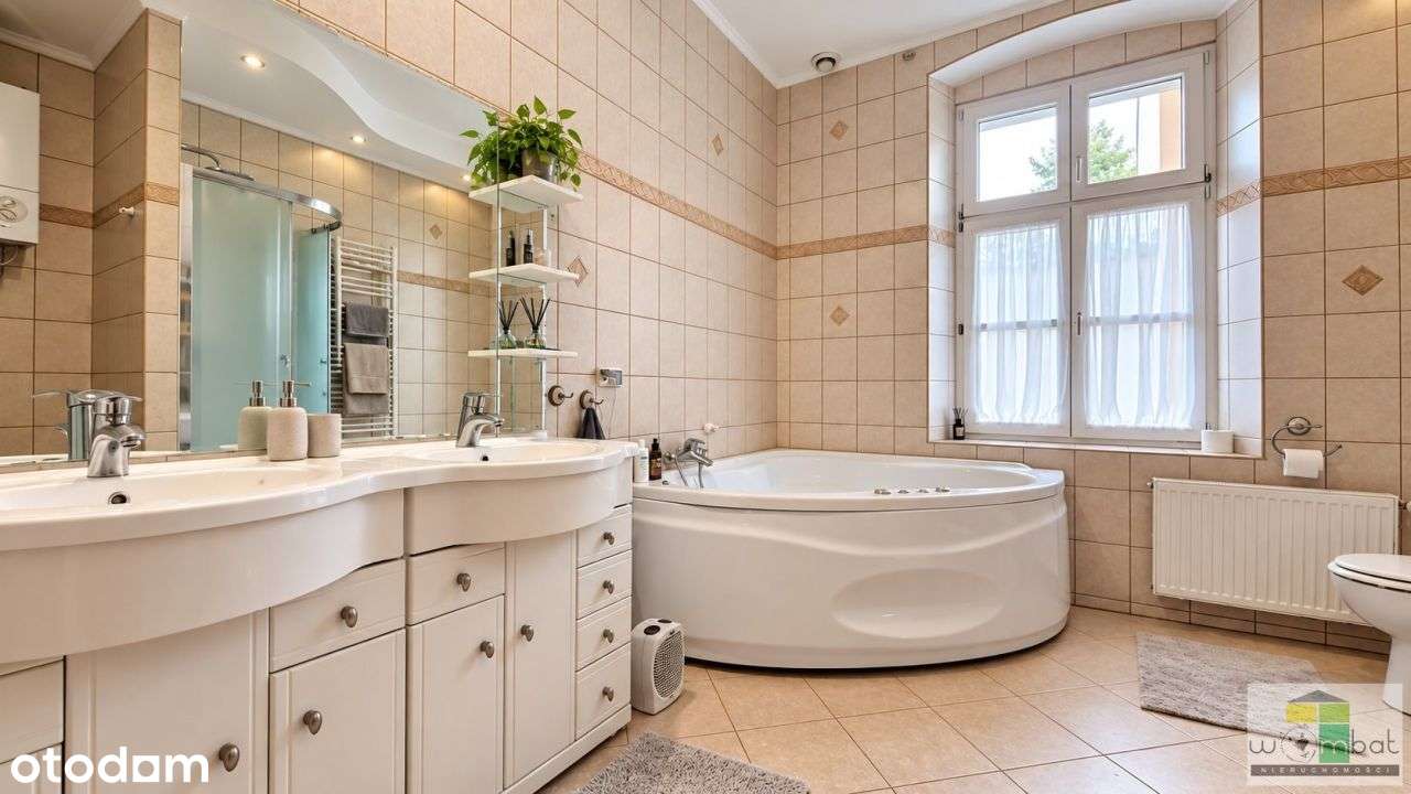 Przestronne 4-pokojowe mieszkanie, centrum-10