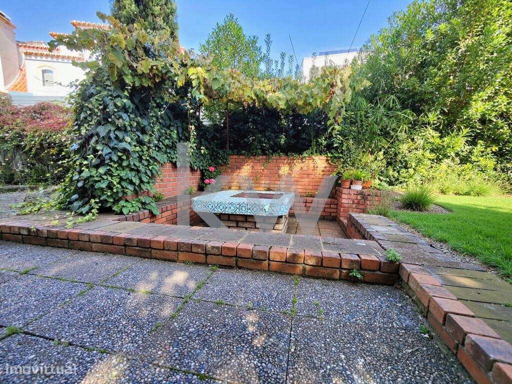 MORADIA ISOLADA T7 EM SANTO AMARO DE OEIRAS. A 850MTS DA PRAIA. - Grande imagem: 5/33