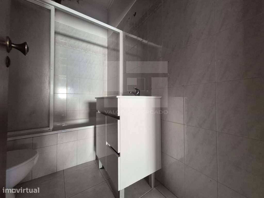 APARTAMENTO T2 - SERRA DAS MINAS-8