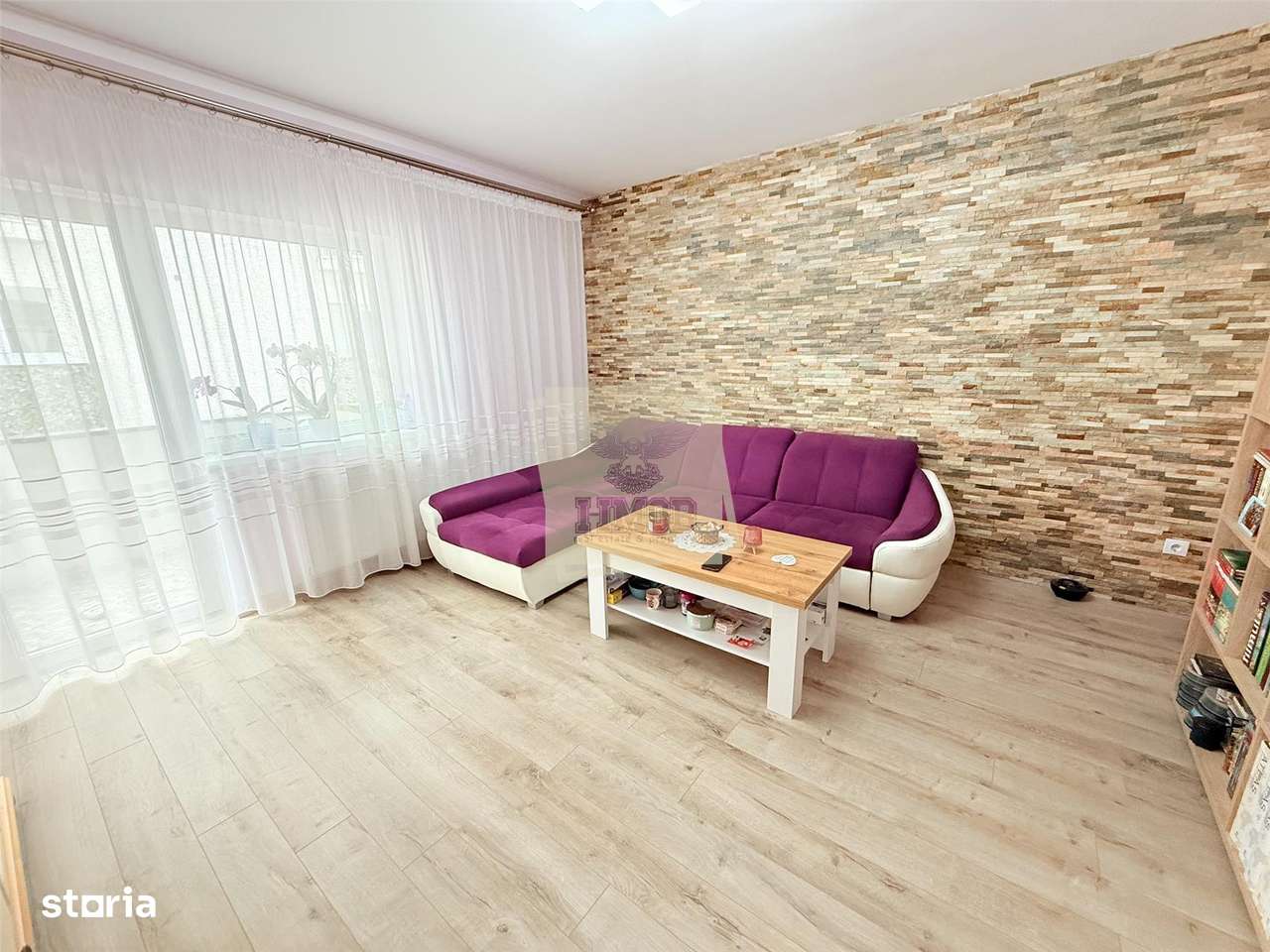 Apartament de lux cu 3 camere 2 bai etajul 1 zona  Calea Cisnadiei-1