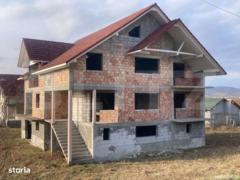 Casa de vanzare la rosu,500 mp utili potential Unic, loc. Manastirea