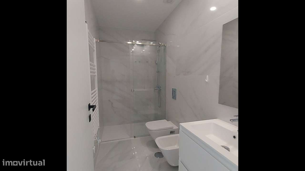 Apartamento T3 novo C/ box- Leiria-15