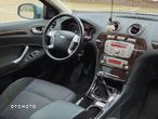 Ford Mondeo 2.0 Ghia - 24