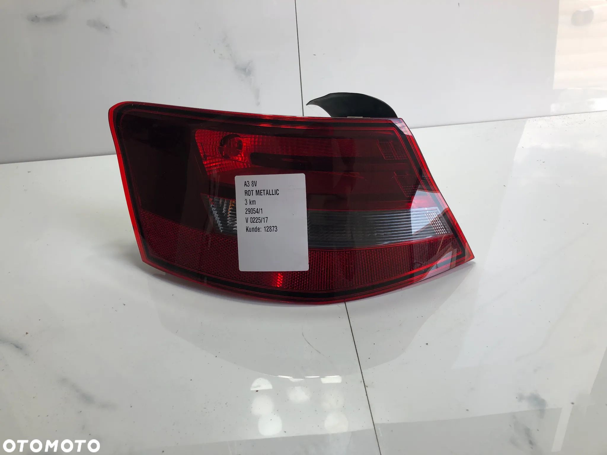 AUDI A3 8V LAMPA TYLNA LEWA 8V3945095C - 1