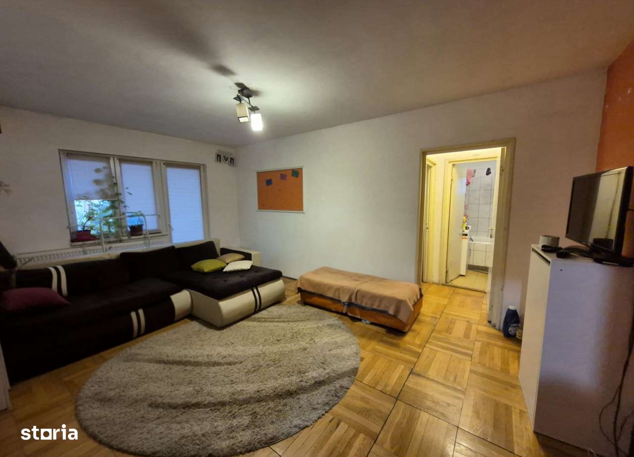 Apartament 3 camere, Zona Uta etaj 2, centrală proprie-0