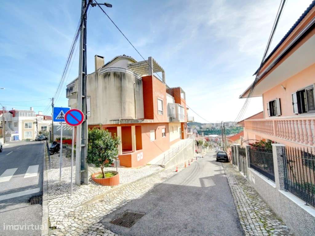 Apartamento T2 com Garagem e Arrecadação - Espaço, Conforto e Exclu...-28