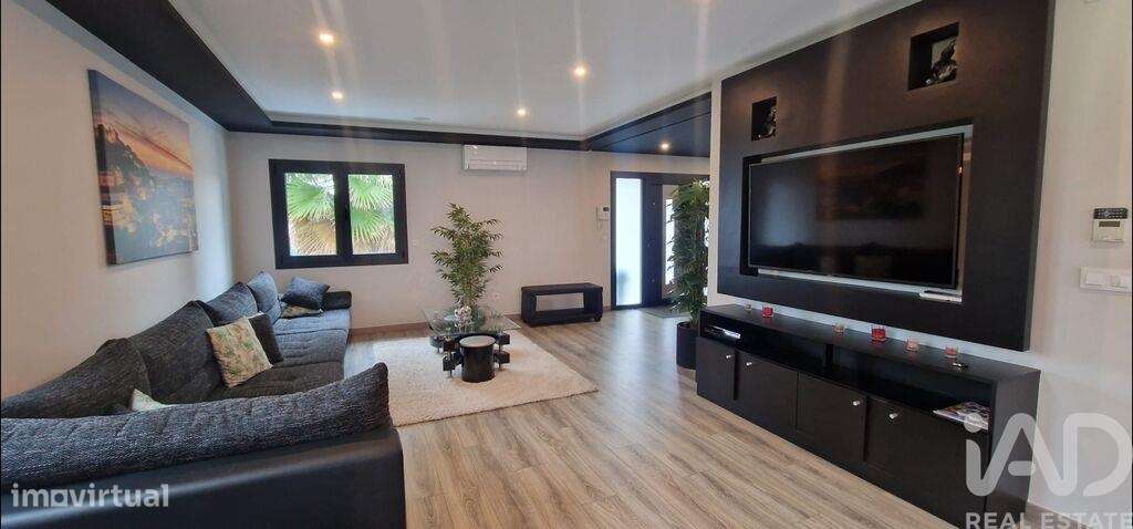 Casa / Villa T4 em Charneca de Caparica e Sobreda de 148,95 m2 - Grande imagem: 5/20