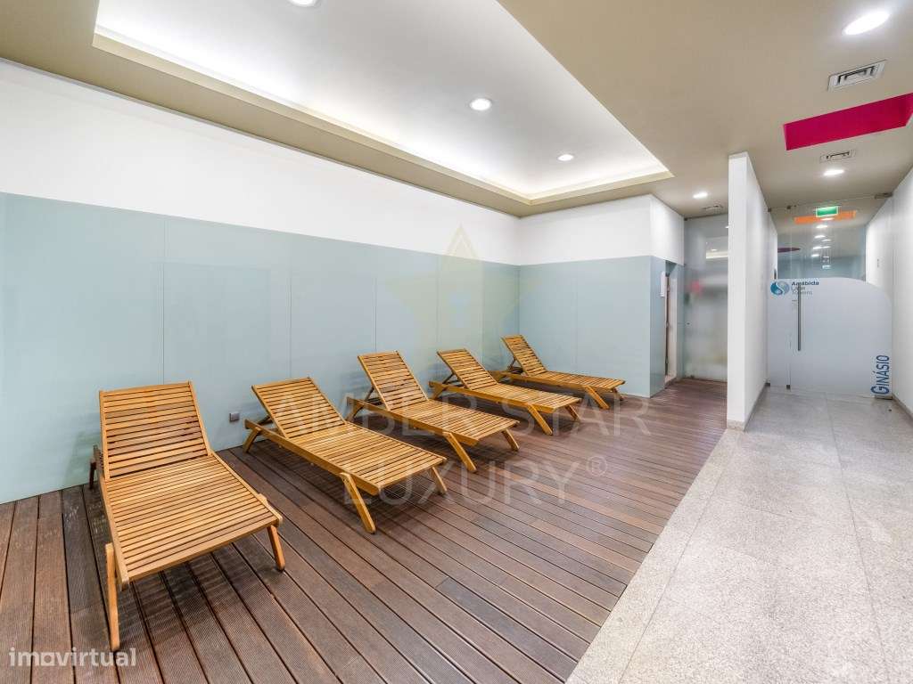 Apartamento T4 como novo, em condomínio de alto padrão-31